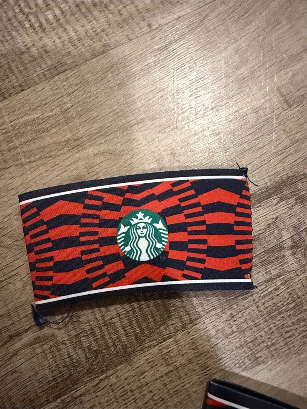 Starbucks pair can